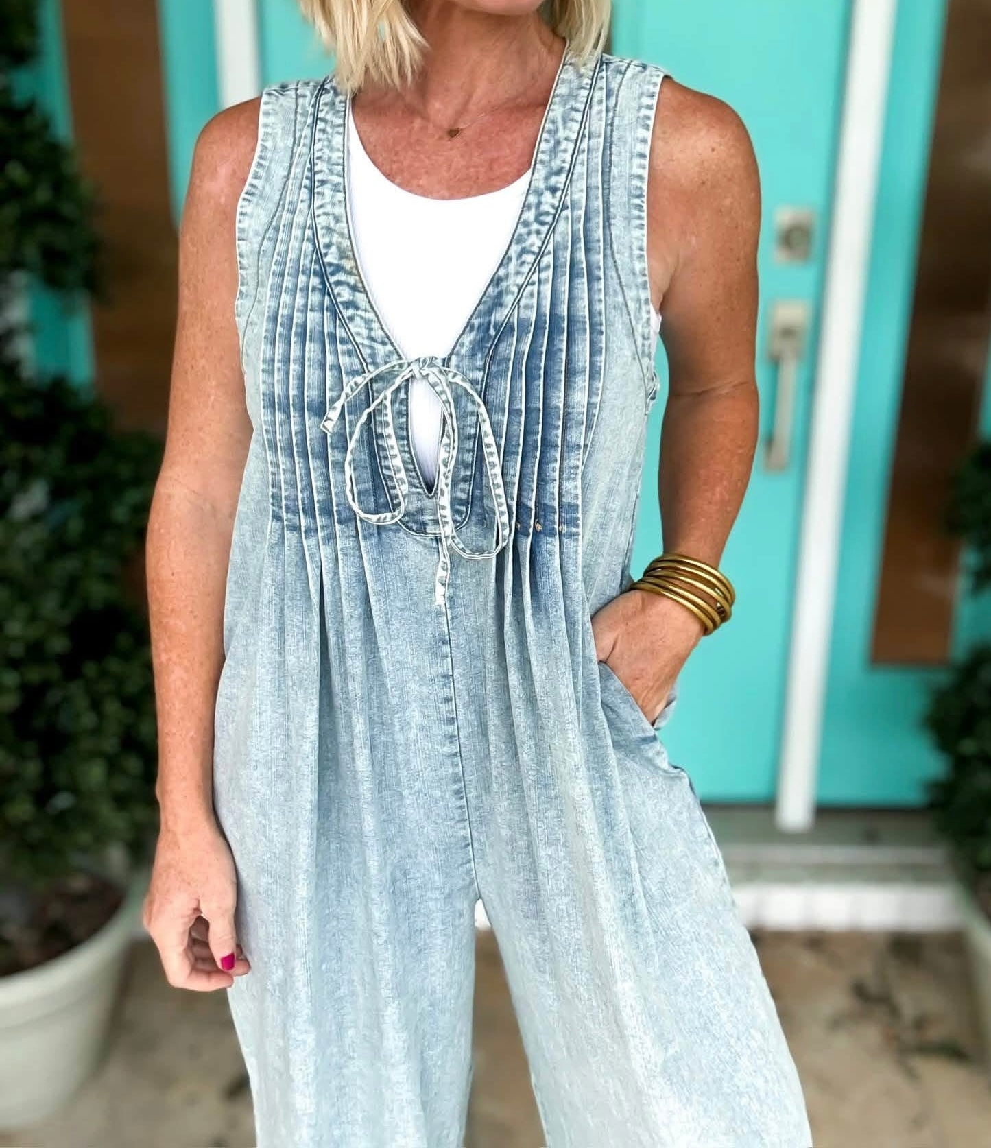 Easygoing Denim Jumpsuit Light Wash