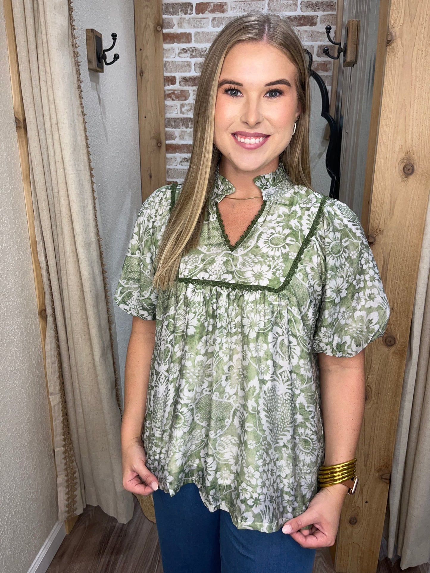 UMGEE Collins Abstract Top Green Mix