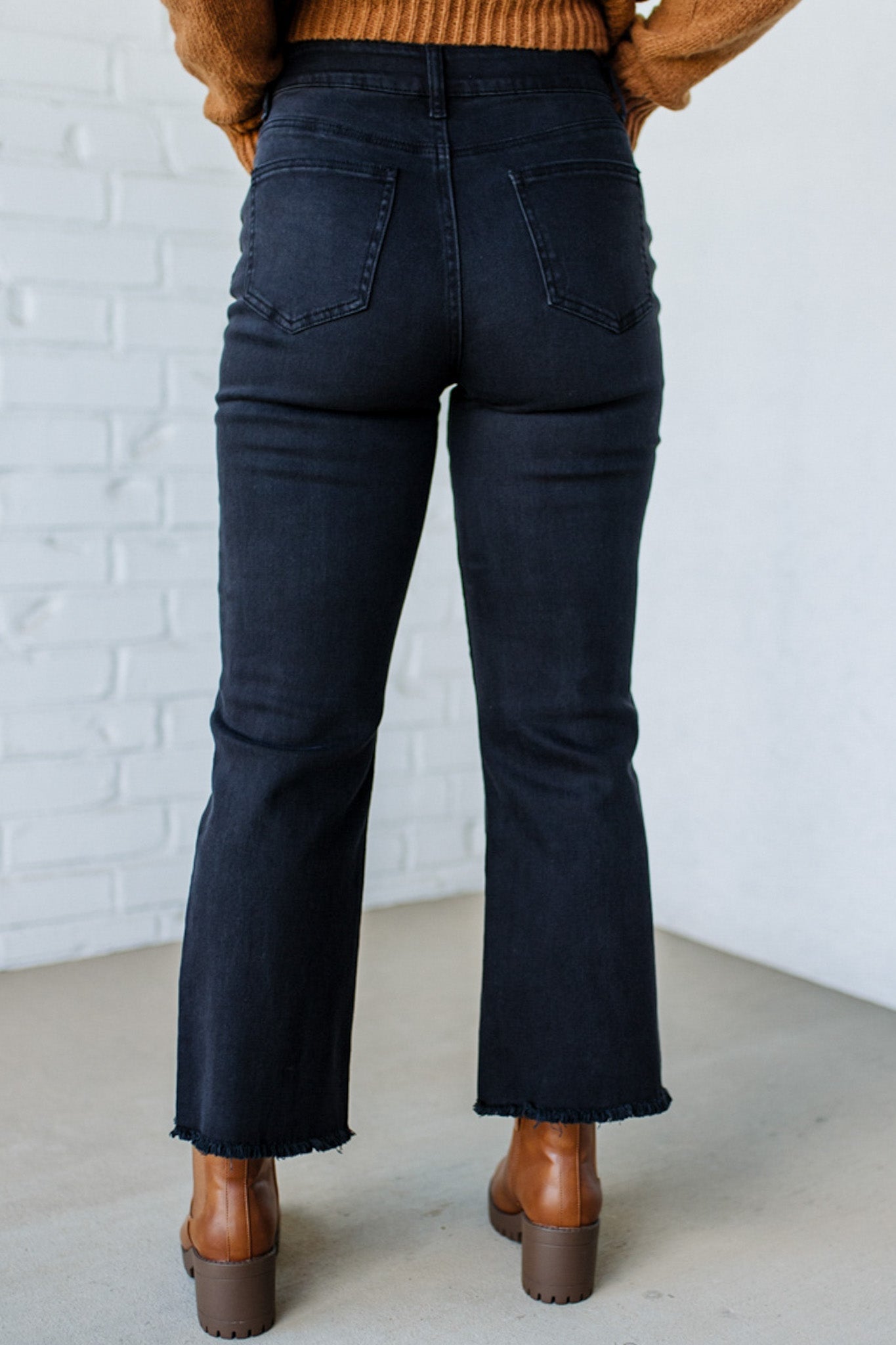 Wide Leg Crop Jean Black