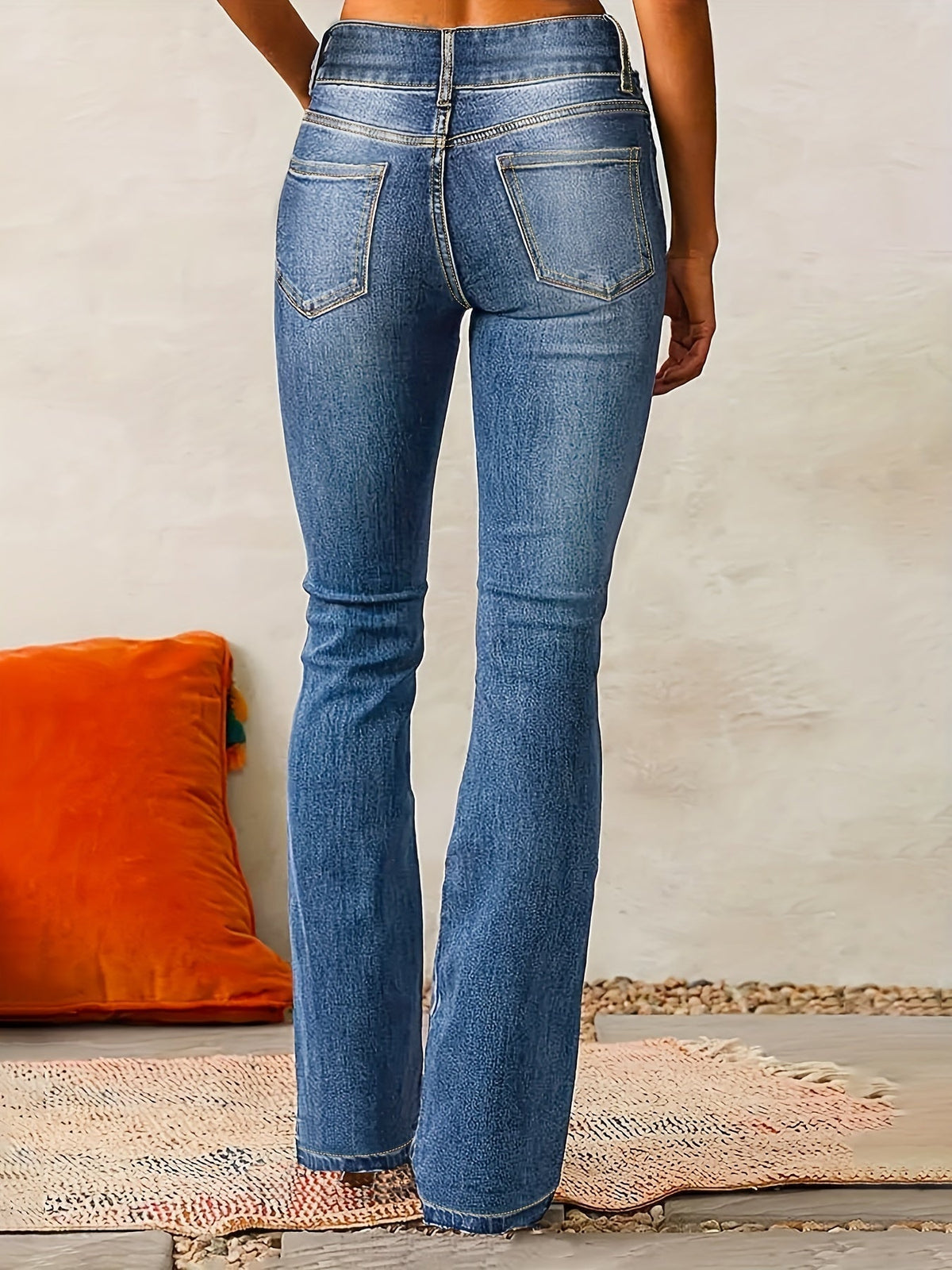 Evarra - Soft-Stretch High-Rise Flared Jeans