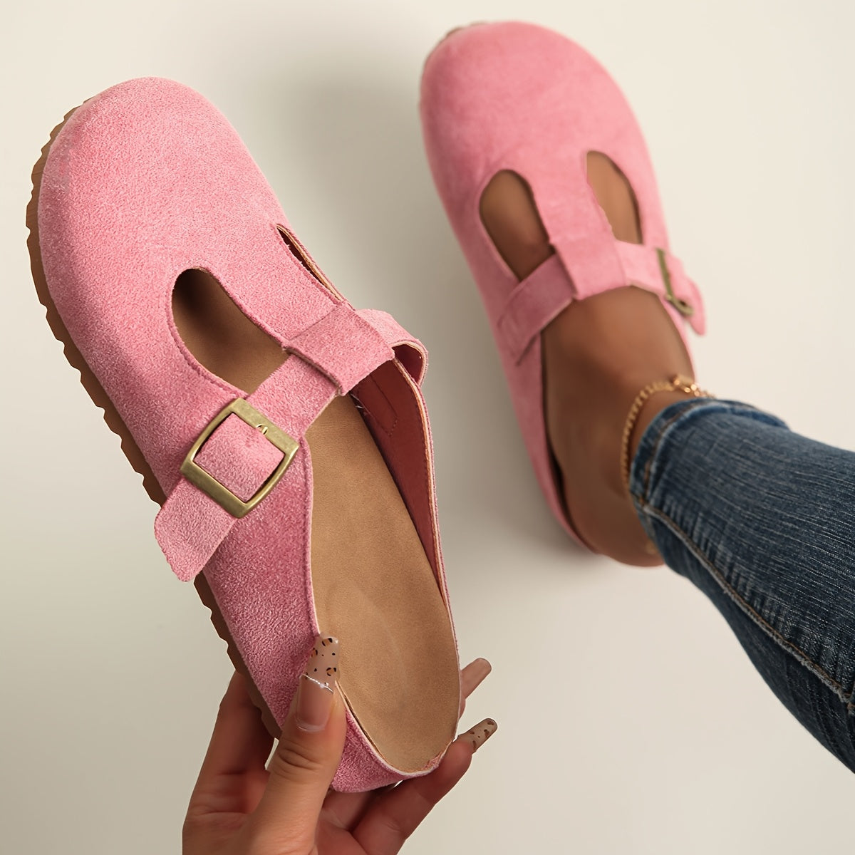 Korae - Buckle T-Strap Clogs