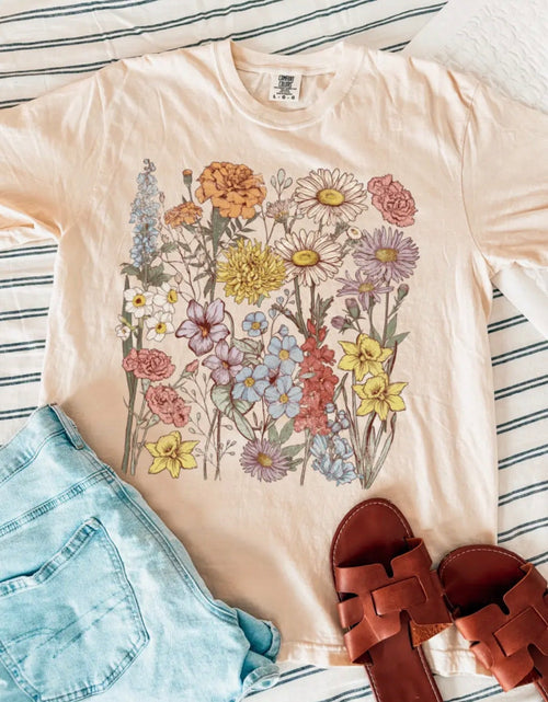 Comfort Colors Ivory Wild Flower Tee