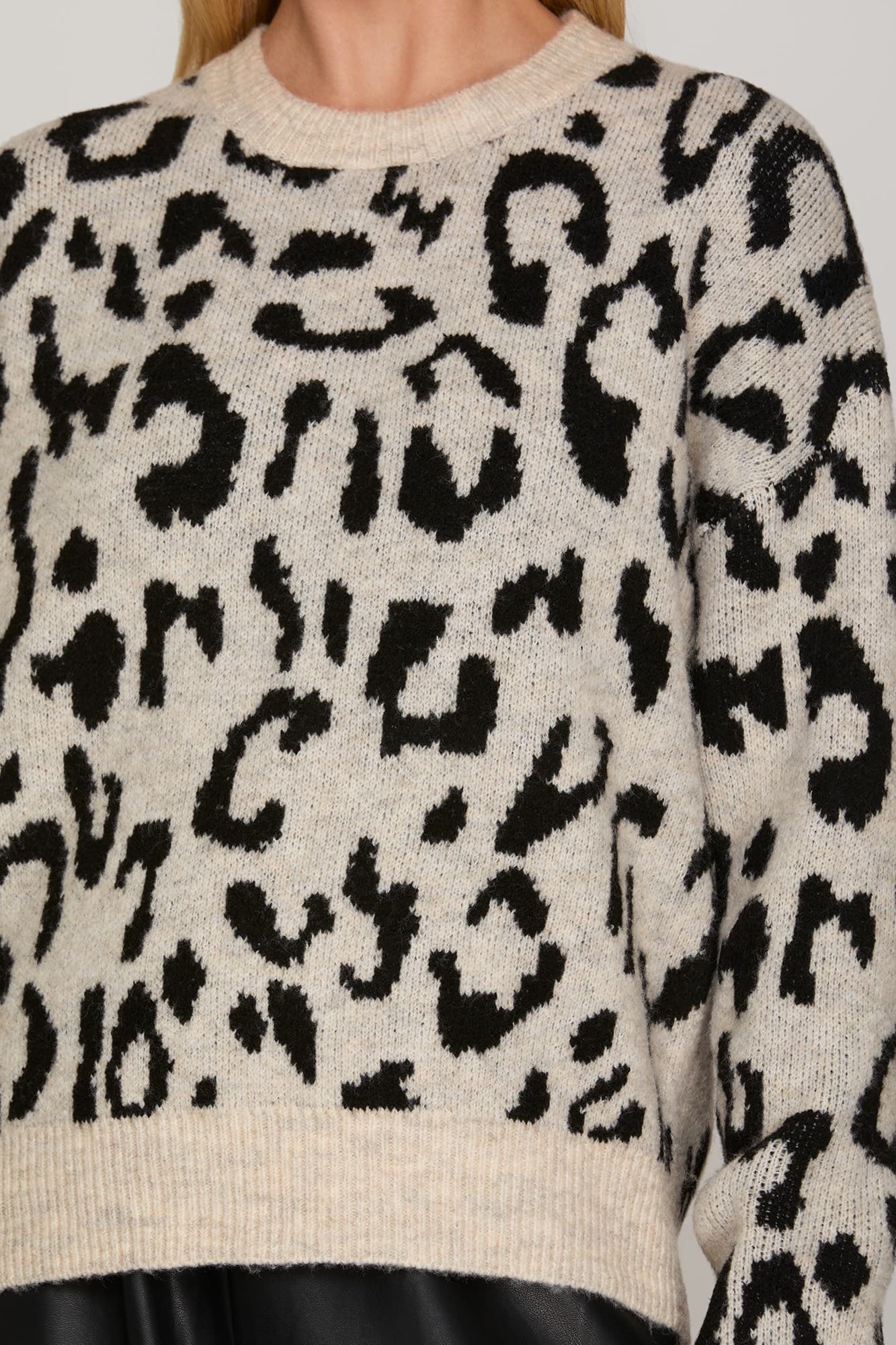 Classic Leopard Sweater Cream