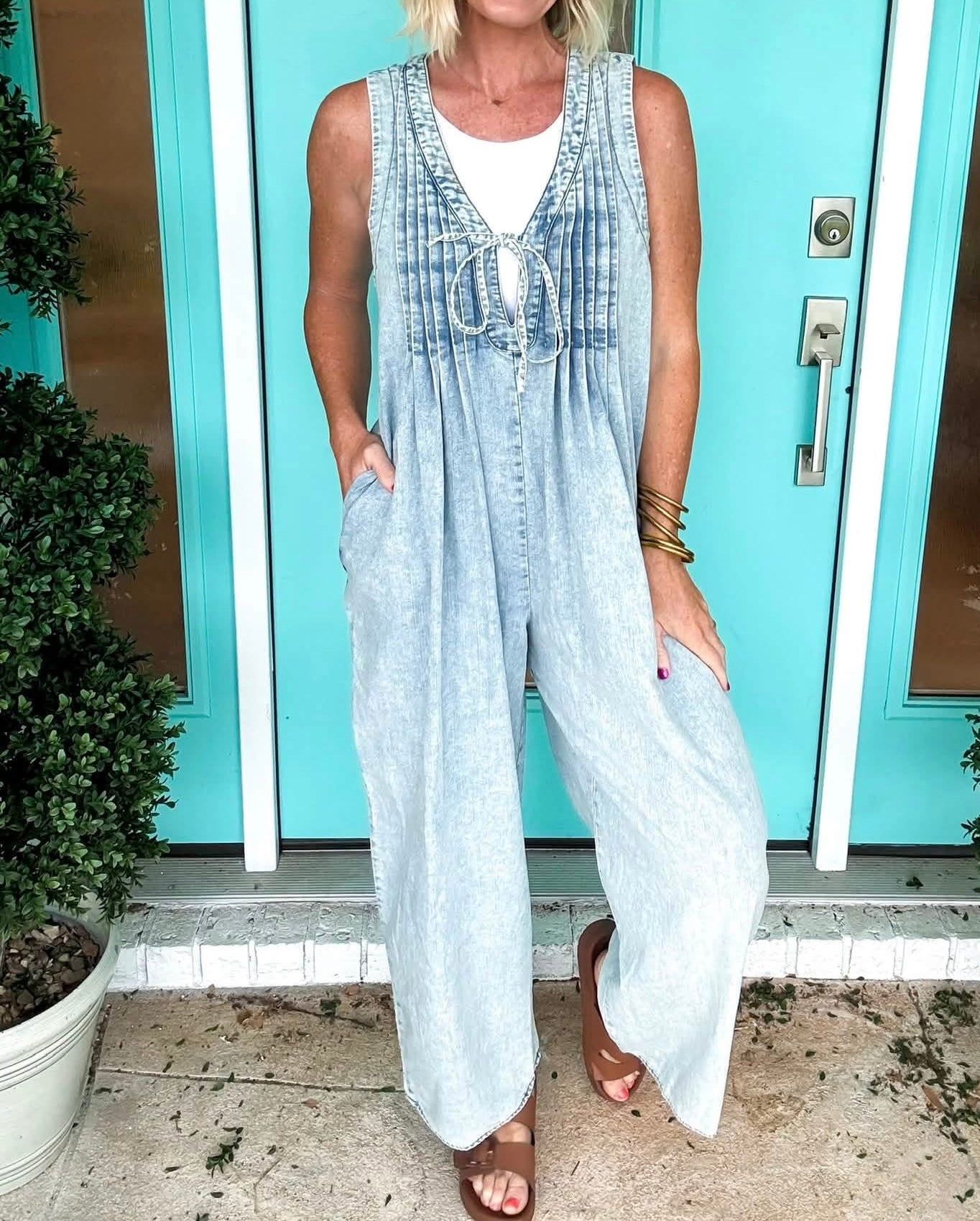Easygoing Denim Jumpsuit Light Wash
