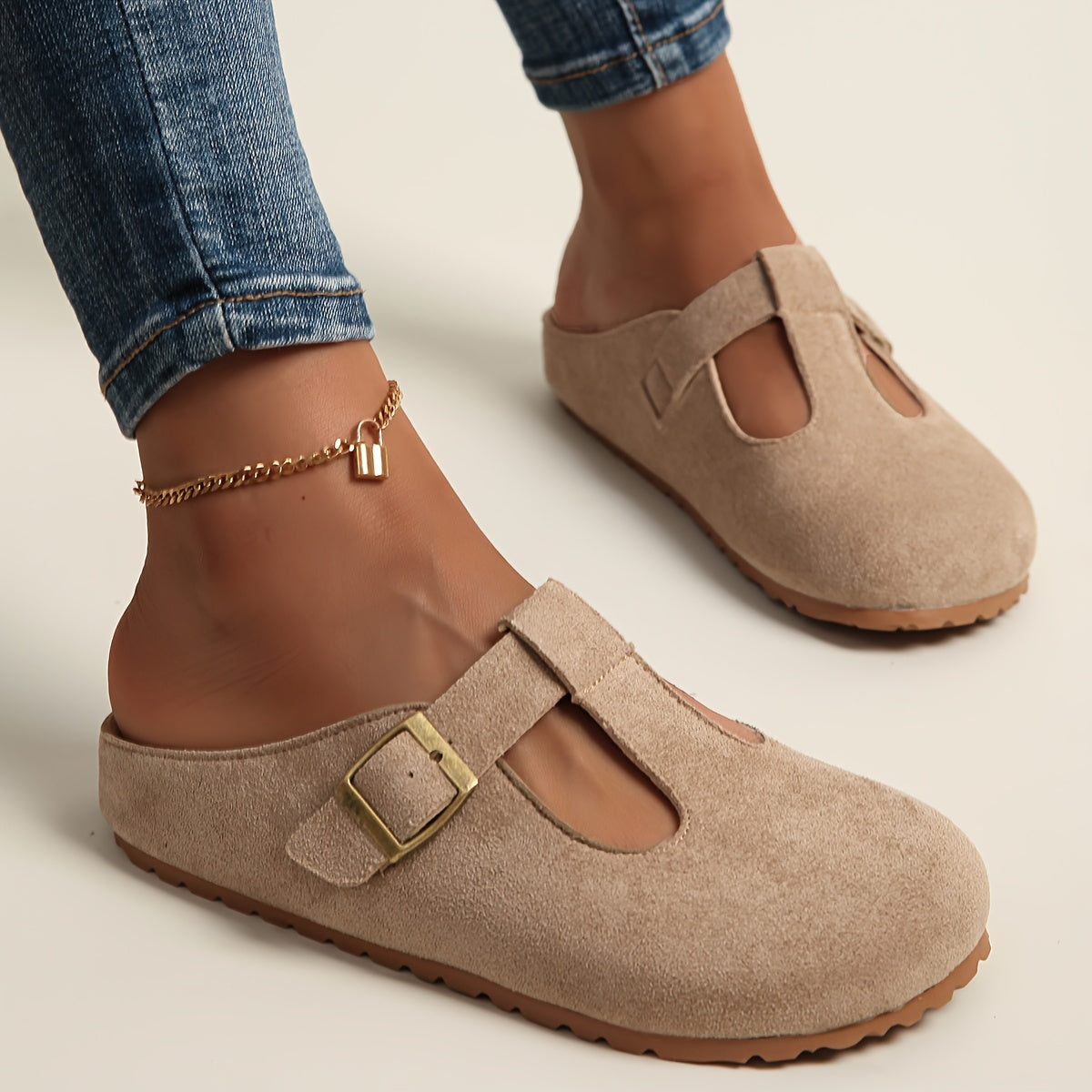 Korae - Buckle T-Strap Clogs
