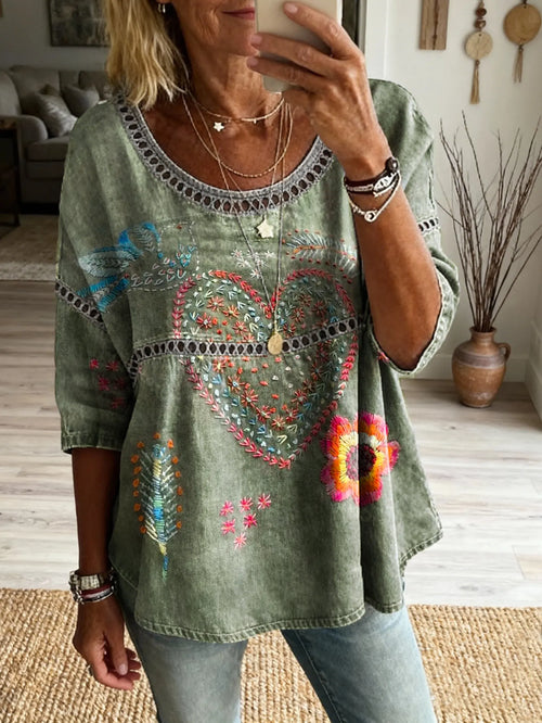 Women's Retro Bohemian Heart Floral Art Print Casual Round Neck Hollow Out Top