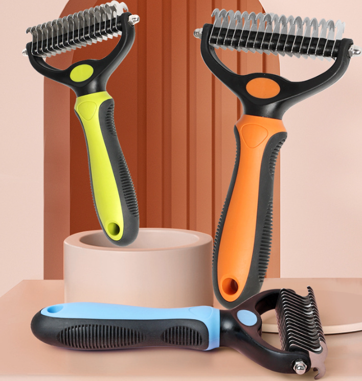 🐶Dual-Sided Pet Grooming Comb for Dogs & Cats