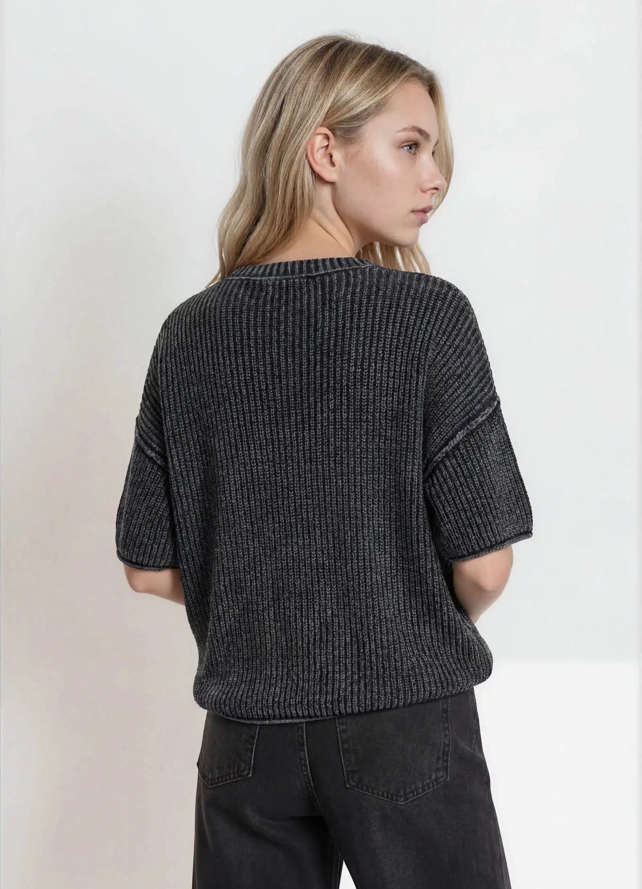 Washed Crew Sweater Vintage Black