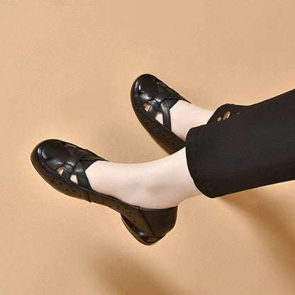 Noemi - Cutout Comfort Flats