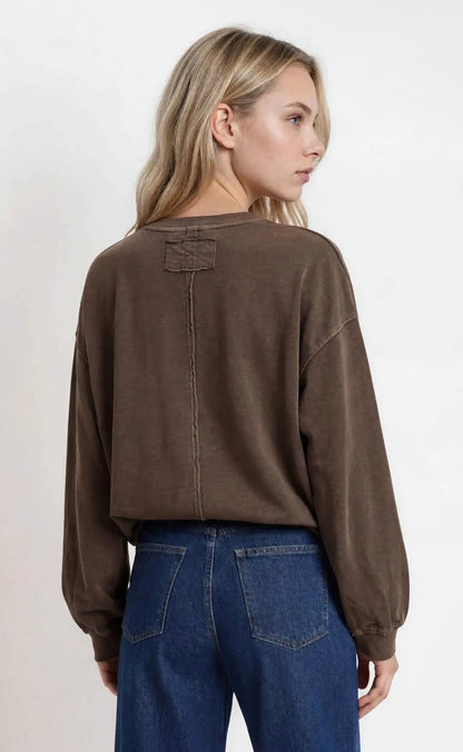 Washed Crew Long Sleeve Tee Mocha