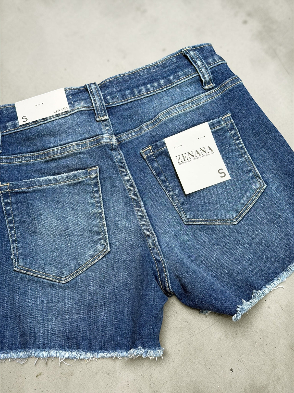 Zenana Ellie Frayed Hem Shorts