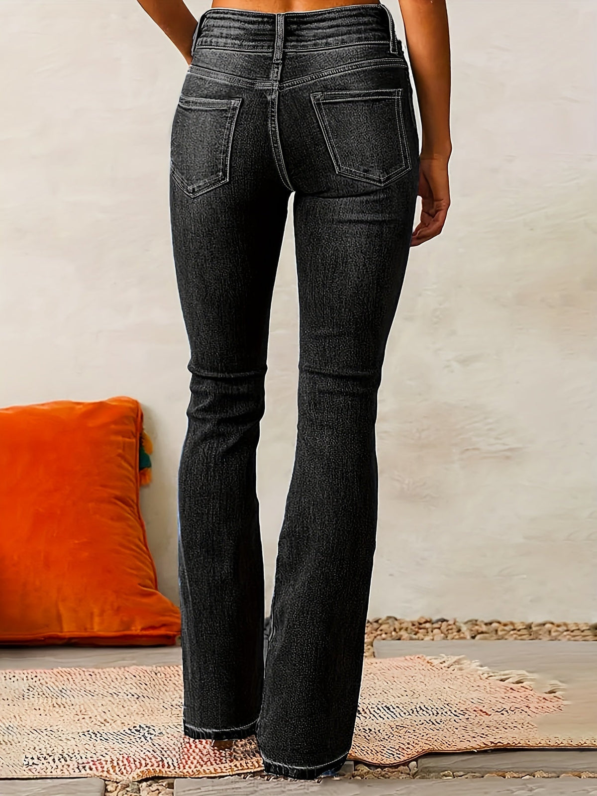Evarra - Soft-Stretch High-Rise Flared Jeans