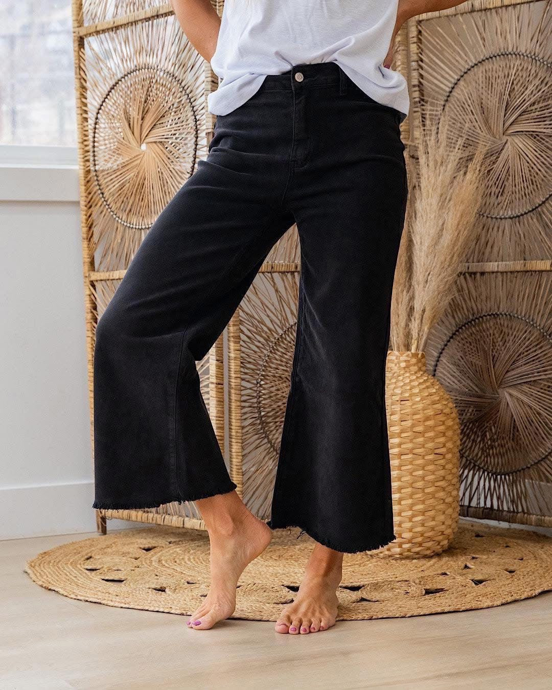 Wide Leg Crop Jean Black