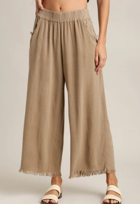UMGEE Frayed Hem Wide Leg Pant Latte