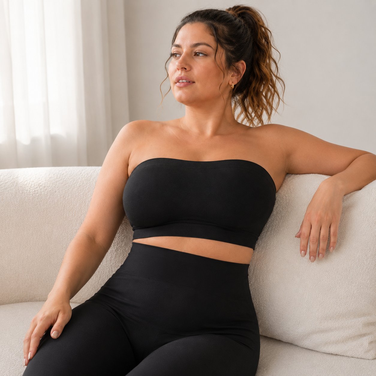 Anti-Slip Grip & Removable Straps✨Convertible Strapless Bandeau Bra with Wireless Comfort👍Suitable for All Body Types