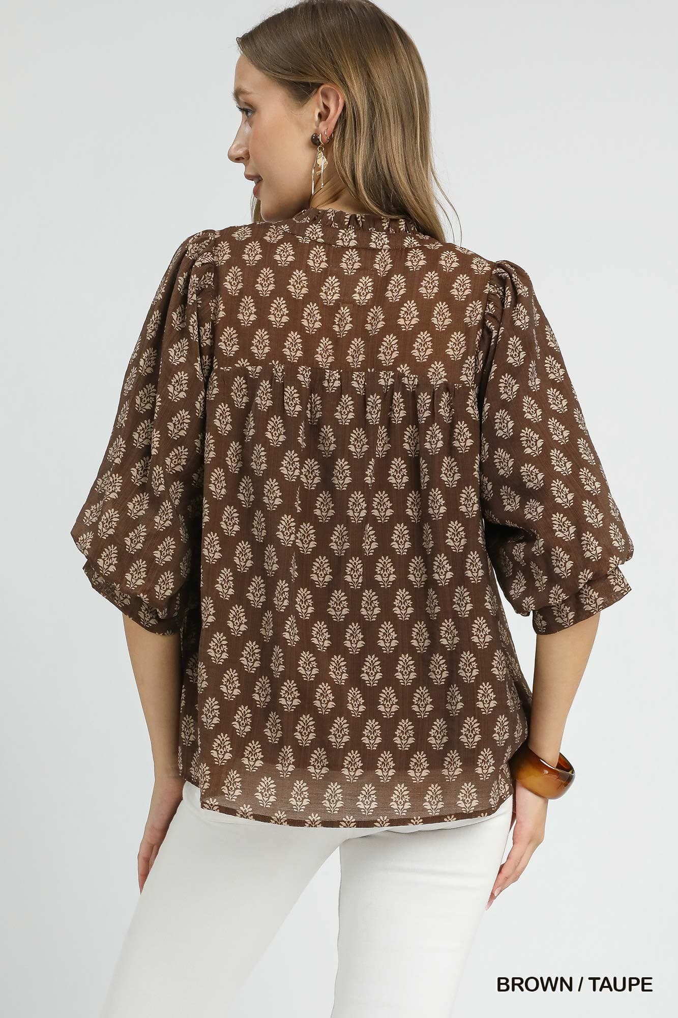 UMGEE Coffee & Cream Floral Top