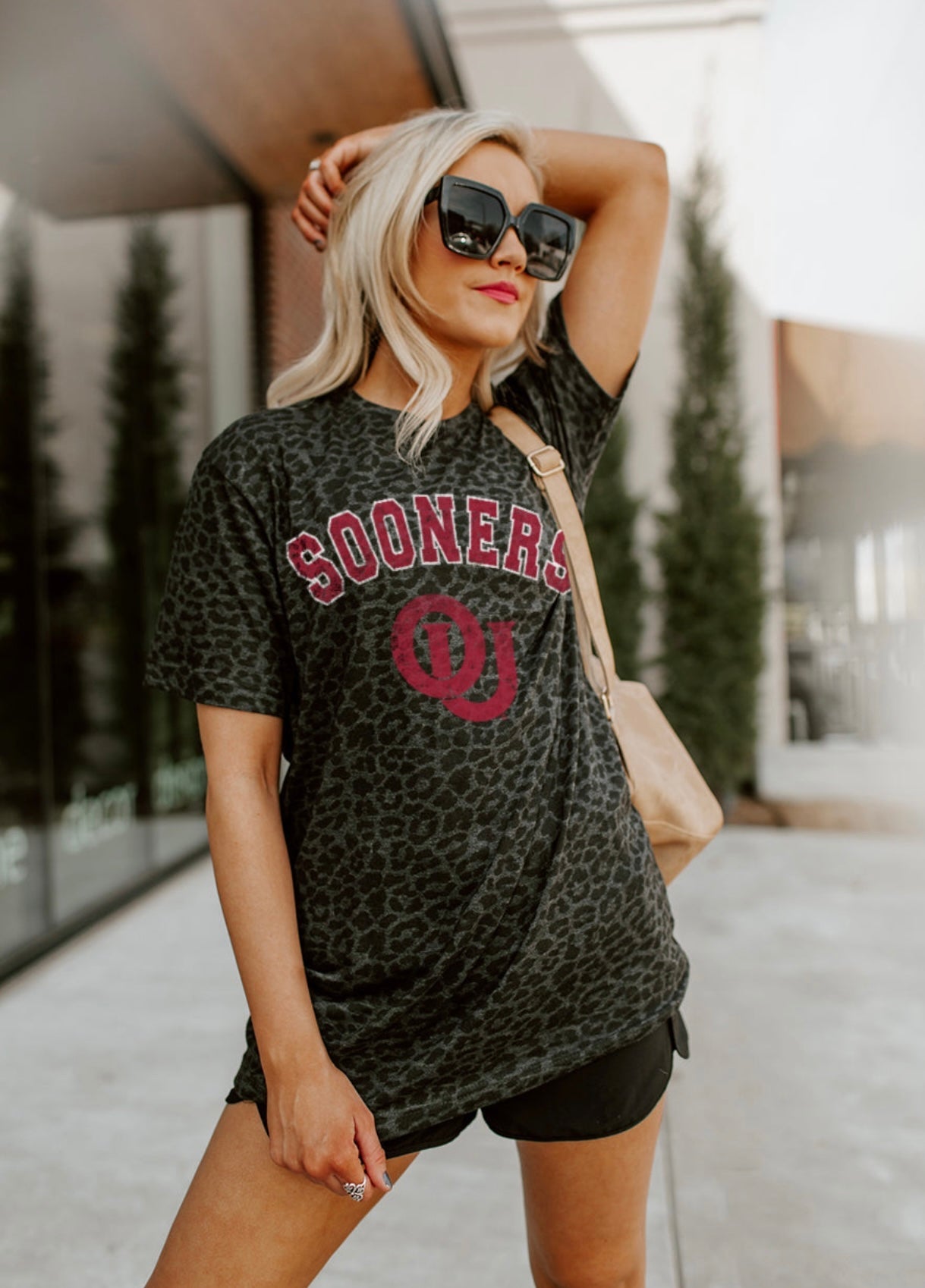 Oklahoma Sooners Leopard Print Graphic Tee