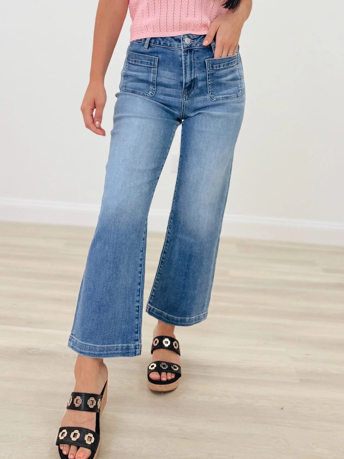 MICA Patch Pocket Crop Denim Jean