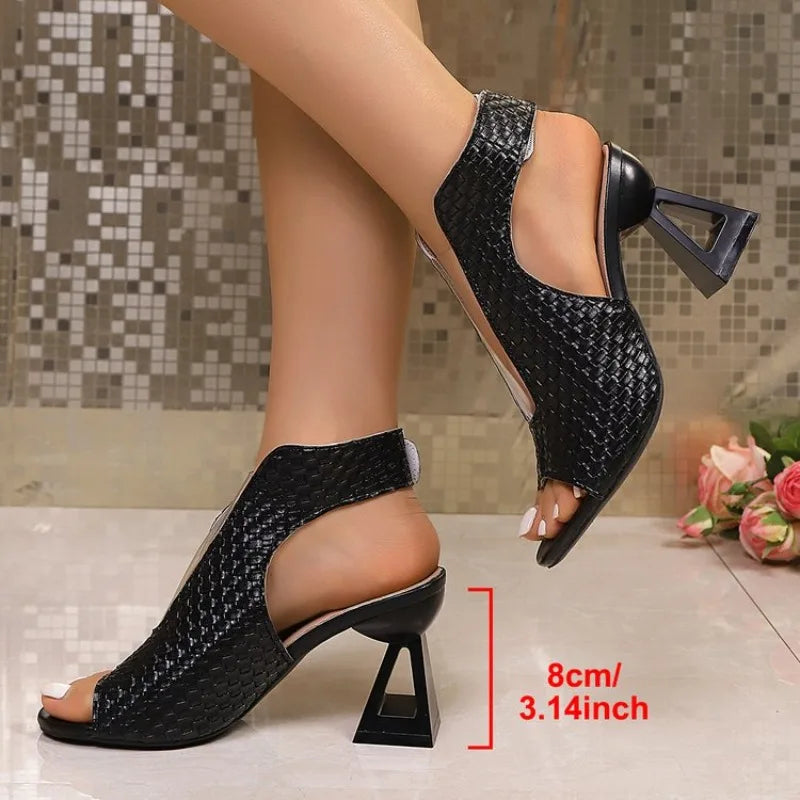 Lira - Structured Block-Heel Slingback Sandal