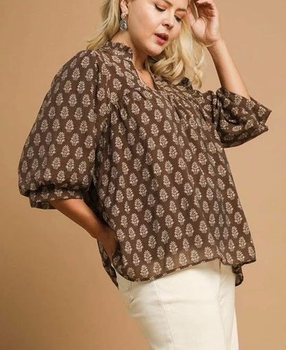 UMGEE Coffee & Cream Floral Top