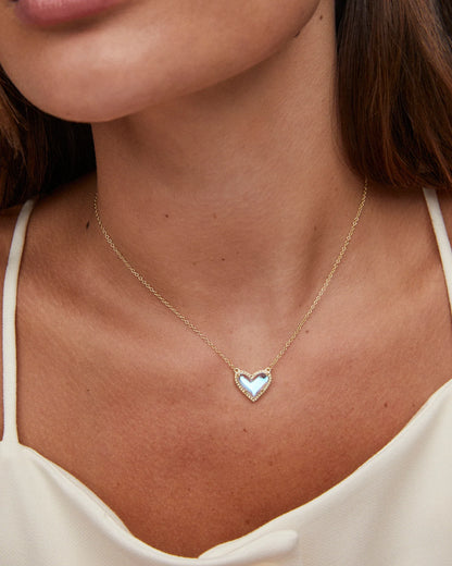 KS ARI HEART SHORT PENDANT NECKLACE GOLD