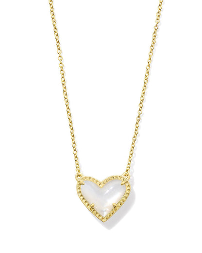 KS ARI HEART SHORT PENDANT NECKLACE GOLD