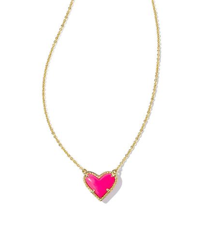 KS ARI HEART SHORT PENDANT NECKLACE GOLD