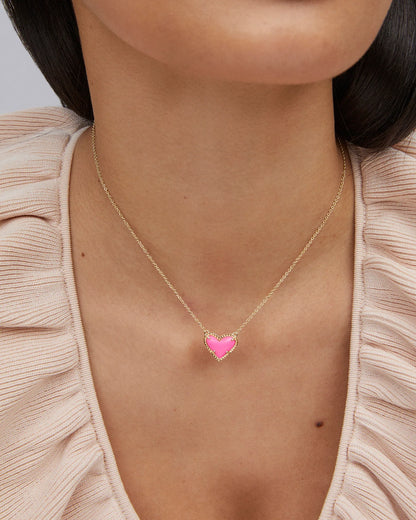 KS ARI HEART SHORT PENDANT NECKLACE GOLD