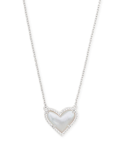 KS ARI HEART SHORT PENDANT NECKLACE SILVER