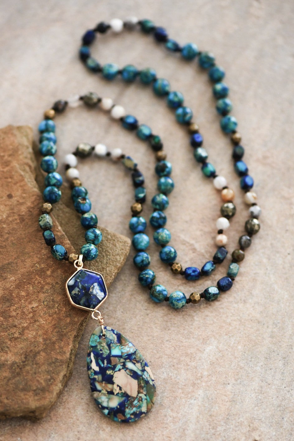 Natural Stone Bead Necklace with Blue Sea Stone Pendant
