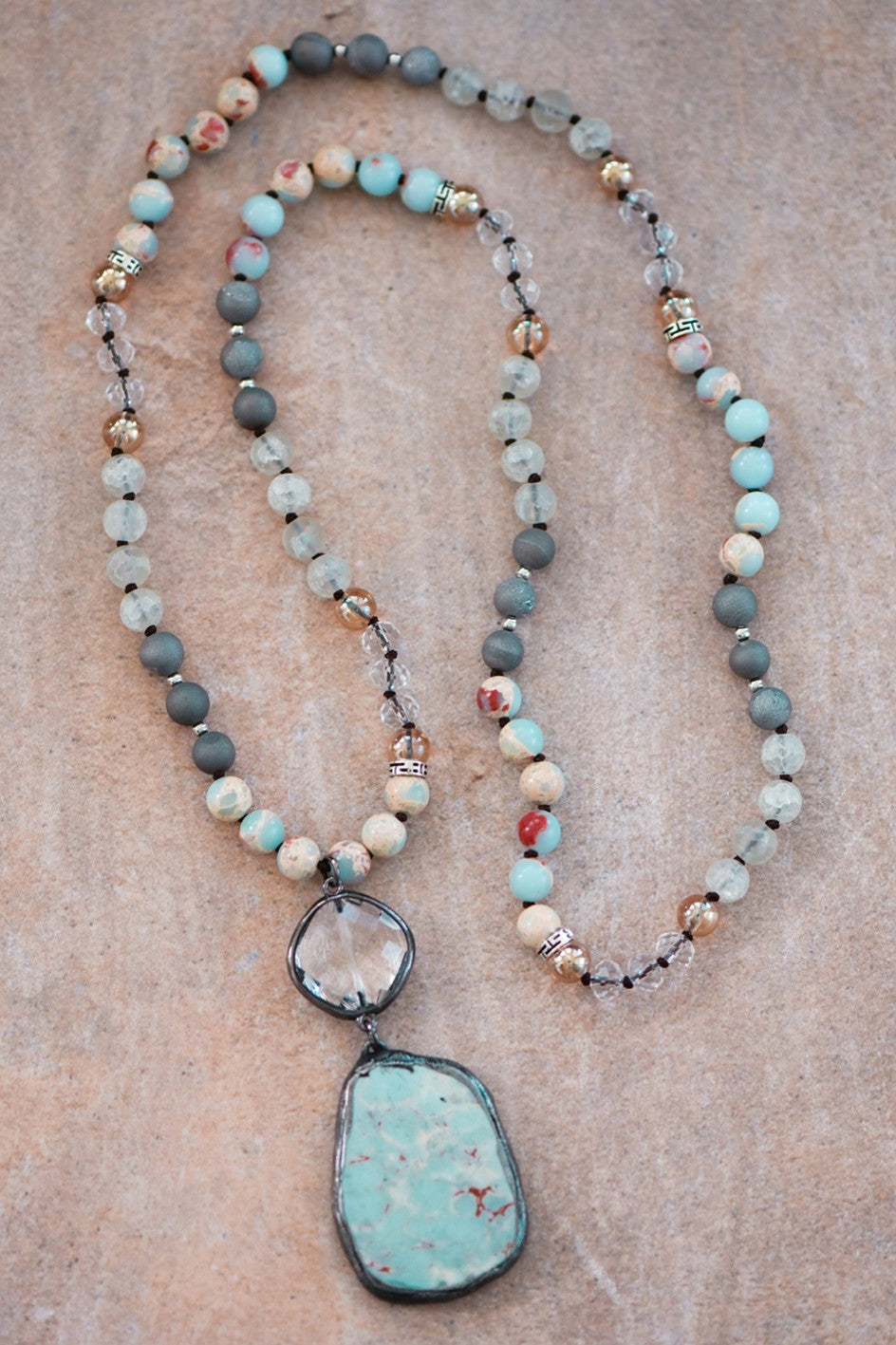 Natural Stone Bead Necklace with Natural Stone Pendant