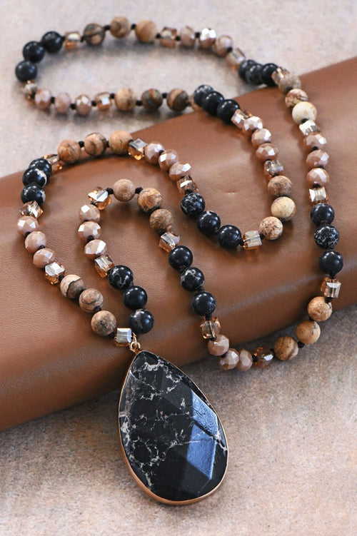 Natural Stone Bead Necklace with Onyx Stone Pendant