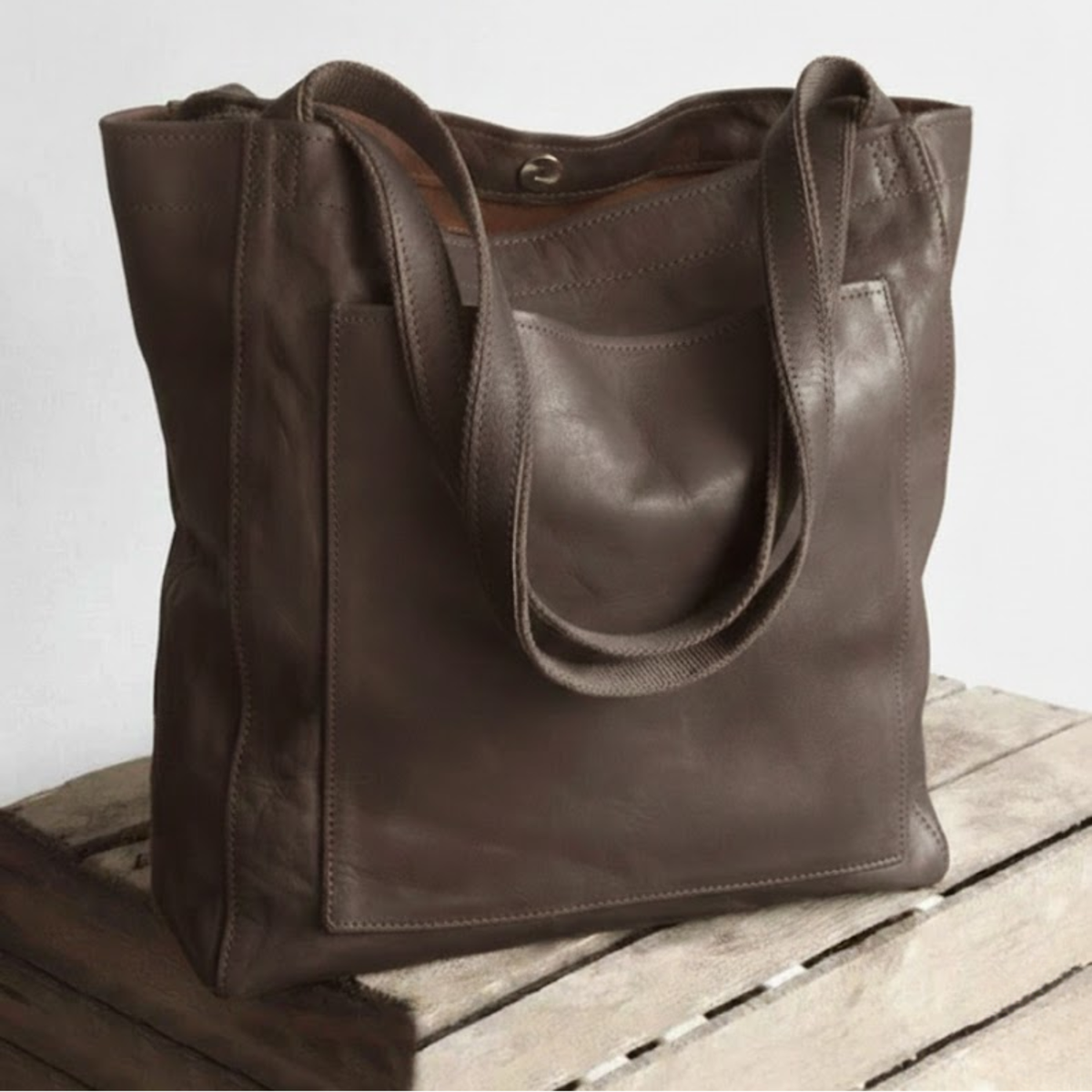 Selira - Structured Crossbody Bag