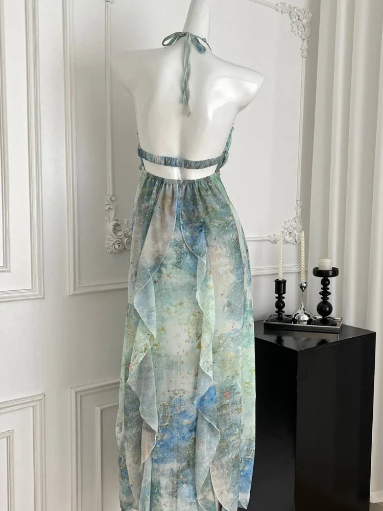Robe longue chic une invitée de mariage élégante en été
