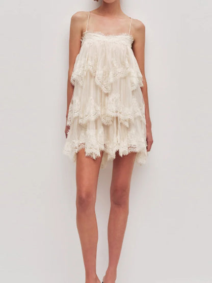 Robe Chic à Volants et Dentelle