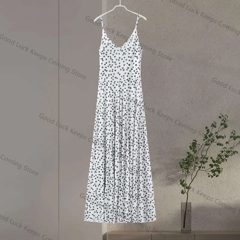 Robe à bretelles à pois chic