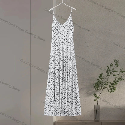 Robe à bretelles à pois chic
