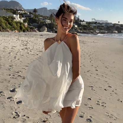 Robe courte blanche pour femme col cou et dos nu