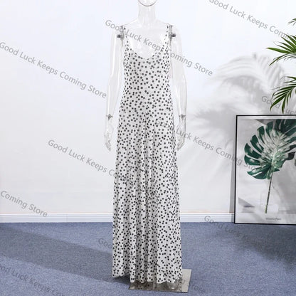 Robe à bretelles à pois chic