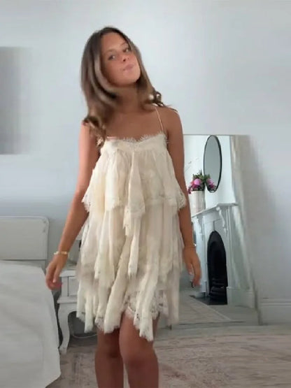 Robe Chic à Volants et Dentelle