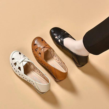 Noemi - Cutout Comfort Flats