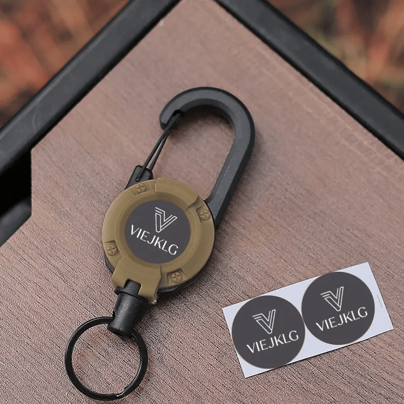 🔑Retractable Carabiner Keychain – 65cm steel lanyard, 100,000 pull cycles. Lightweight & sturdy.