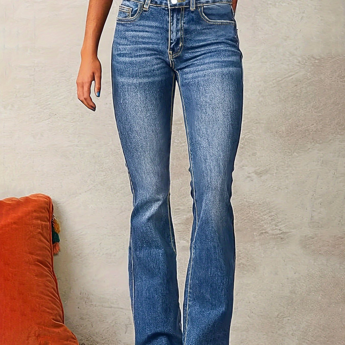 Evarra - Soft-Stretch High-Rise Flared Jeans
