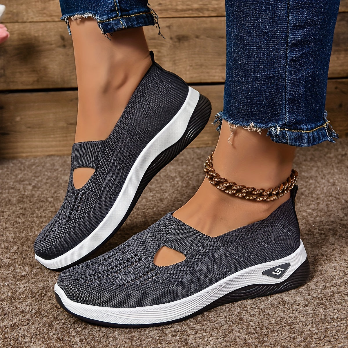 Yalia - Cushioned Walking Shoes