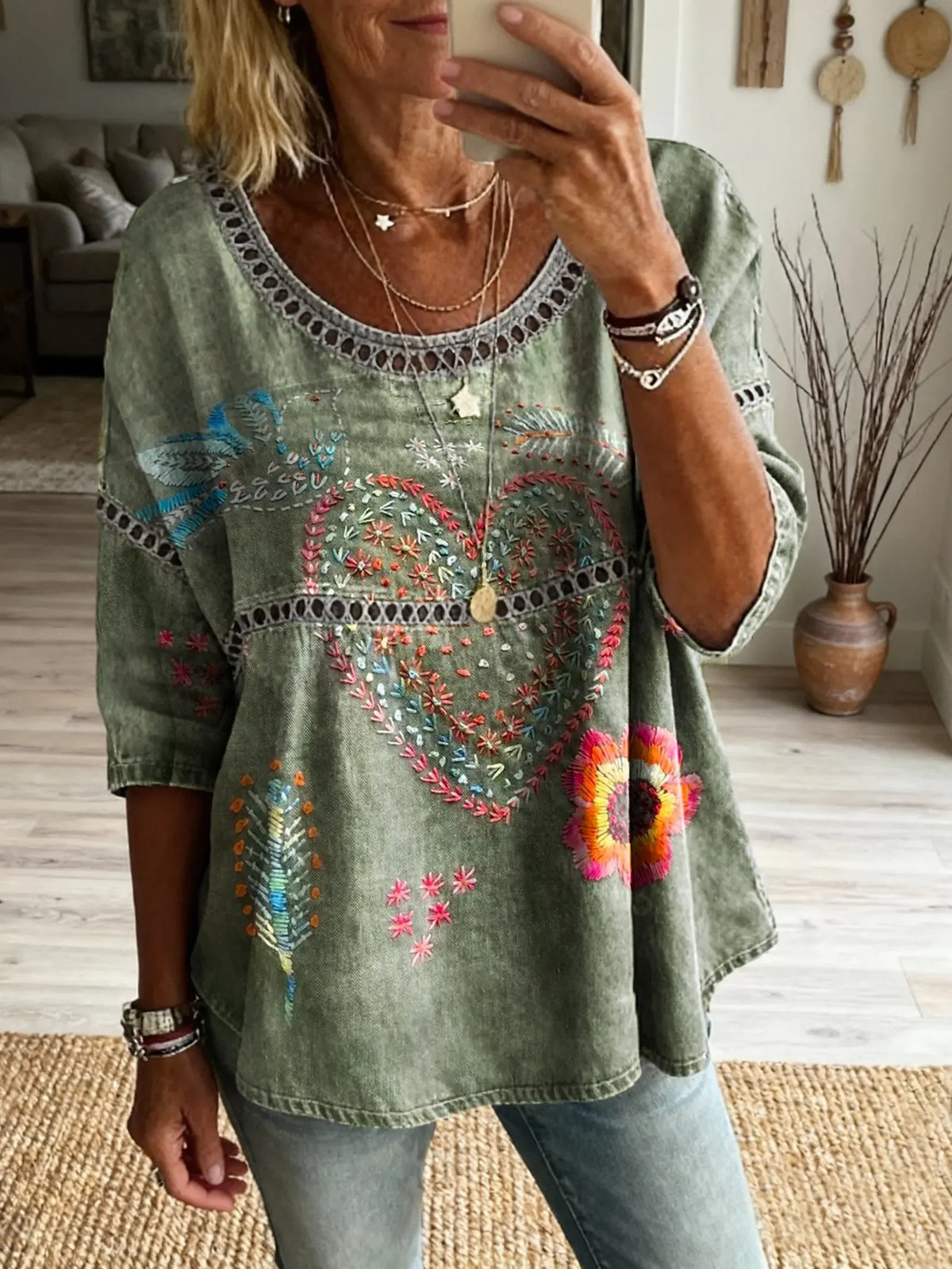 Women's Bohemian Floral Heart Art Print Casual Round Neck Hollow Out Top