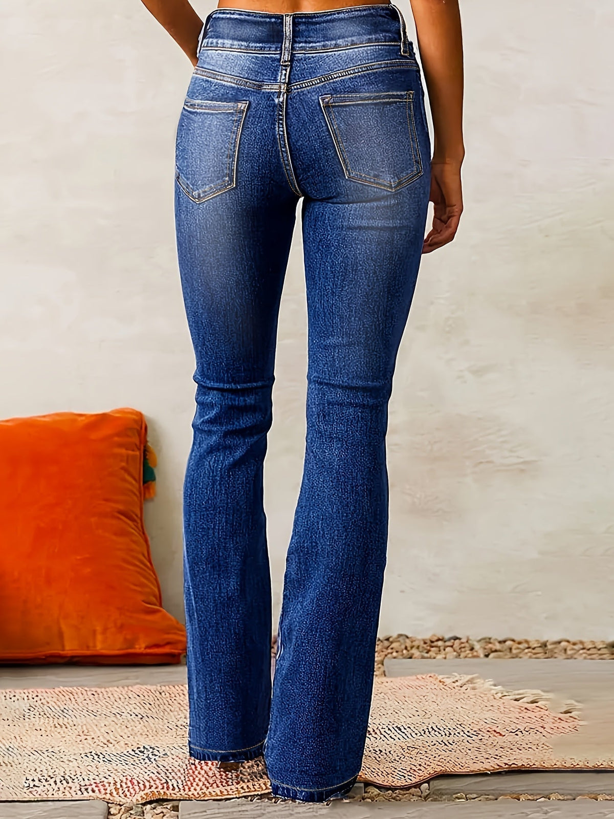 Evarra - Soft-Stretch High-Rise Flared Jeans