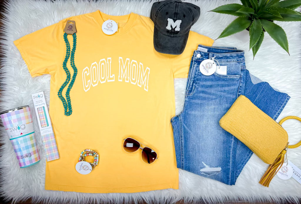 Cool Mom Comfort Colors Tee Lemon