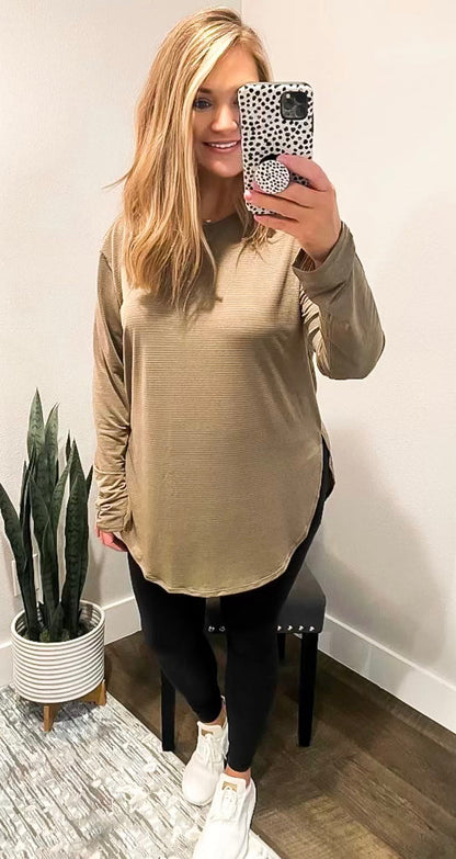 Athleisure Top Mocha