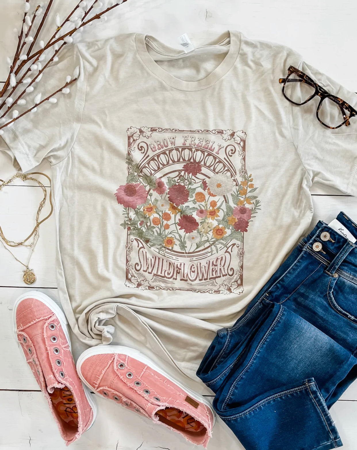 Wildflower Retro Graphic Tee