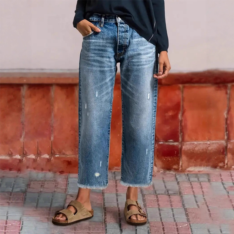 Yarelia - Straight Leg Jeans
